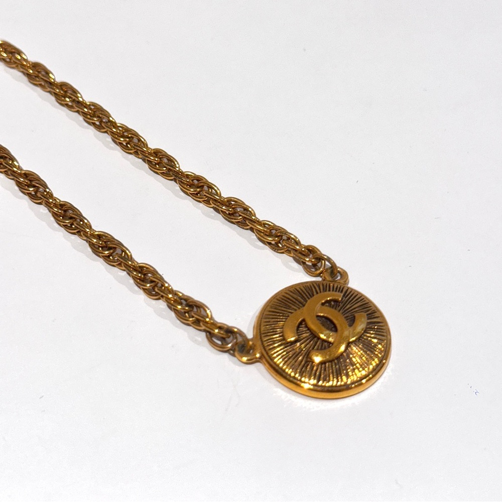 Vintage CHANEL Gold Choker Necklace